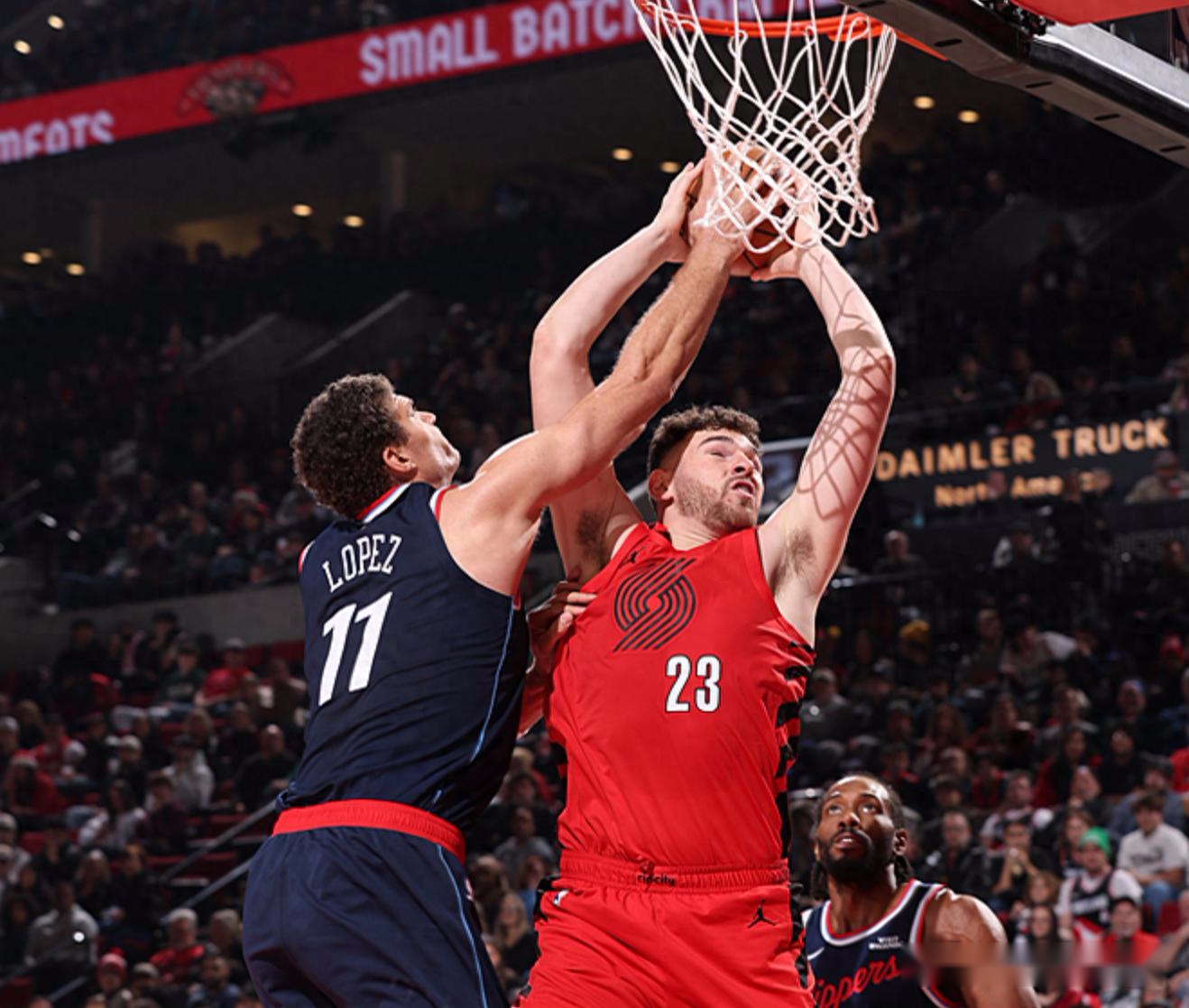 93分15板13助！就在今天，79年一遇的NBA奇迹诞生了